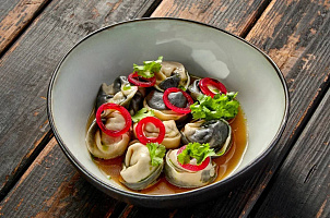 Пельмени из баранины с печеными баклажанами