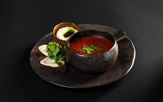 Постный борщ с черносливом и копченой вишней