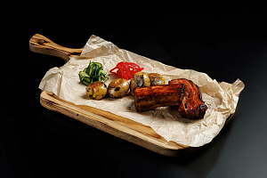 Свиное ребро томленое в печи с картофелем